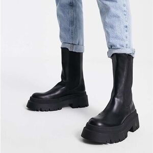 ASOS Black Pull & Bear tall ankle chunky chelsea boots Docs Women’s size 8